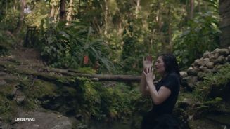 Eiersuche: Lordes neues Video ist voller Schätze